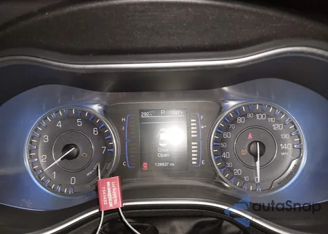 2015 Chrysler 200 Limited из США, поврежденный, VIN 1C3CCCAB3FN741152